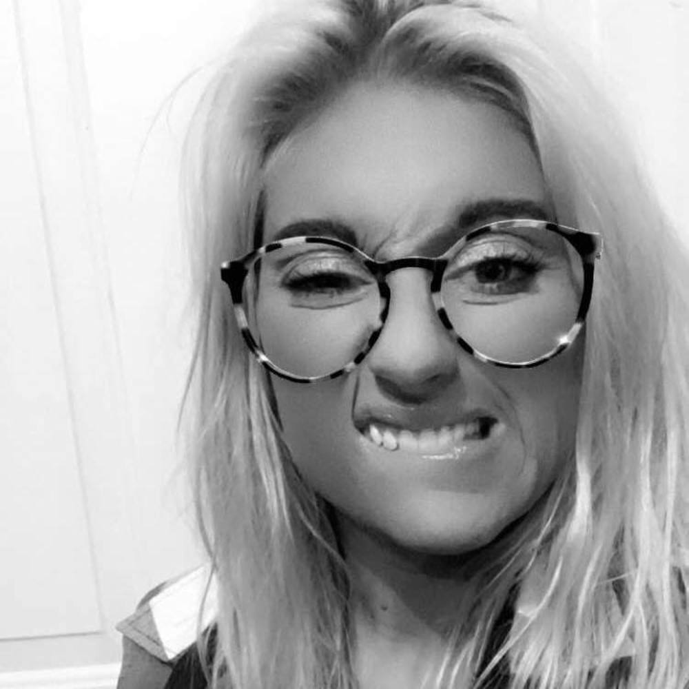 Hey beauts, my name is Emily